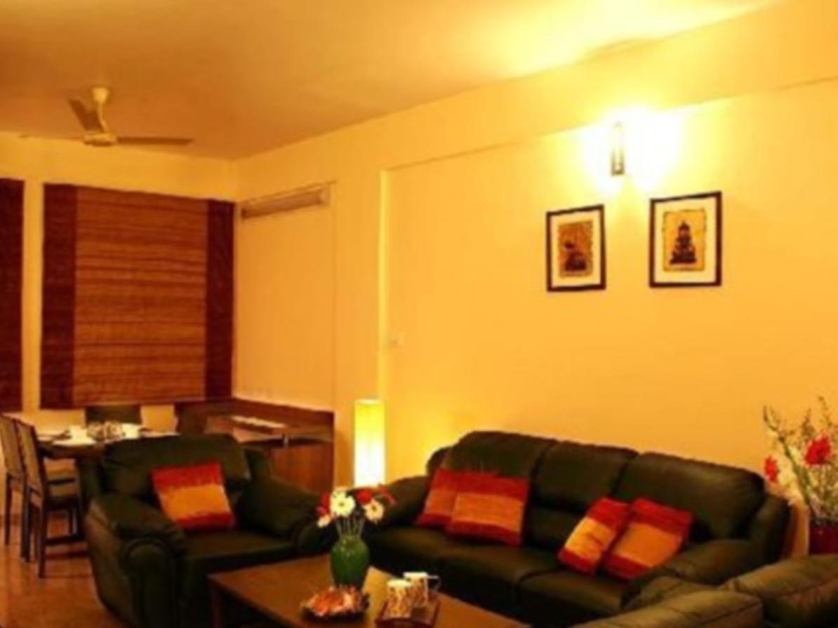 16 Square Luxury Suites & Boutique Bengaluru Zewnętrze zdjęcie